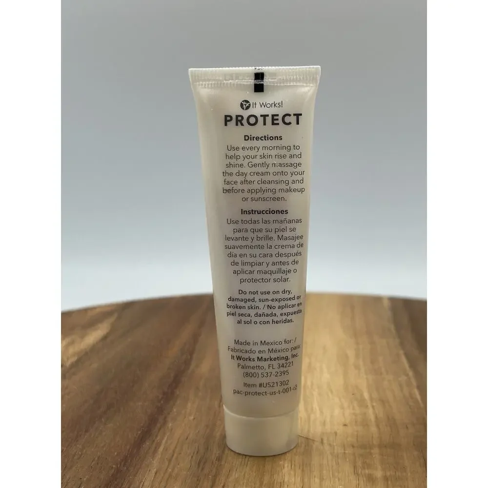 It Works! Protect Ageless Day Cream with Ashwagandha 1 oz 30g Moisturizer NIB
